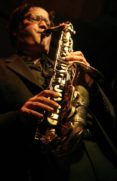 Stefano Saccon with "Libertango" at L'Ecurie, Geneva, Switzerland, March 2006
