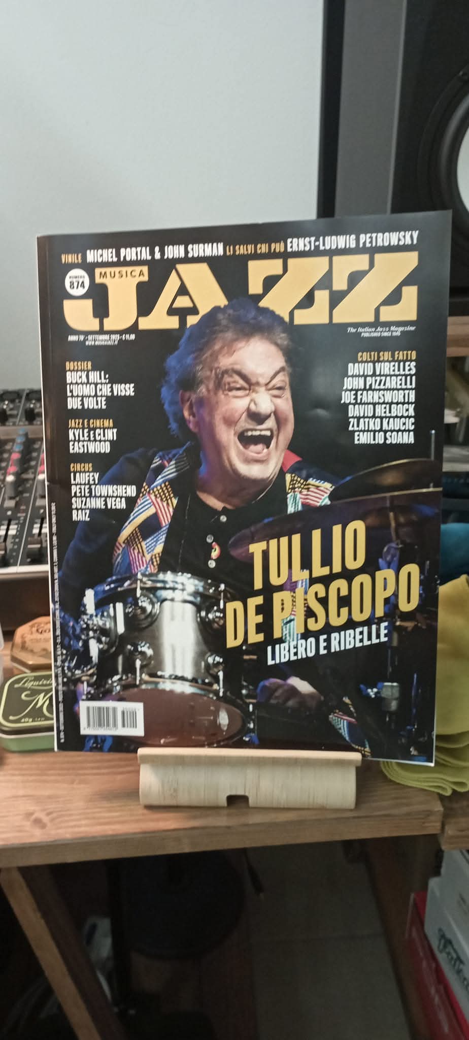 Luca Crispino musicista chitarrista jazz
