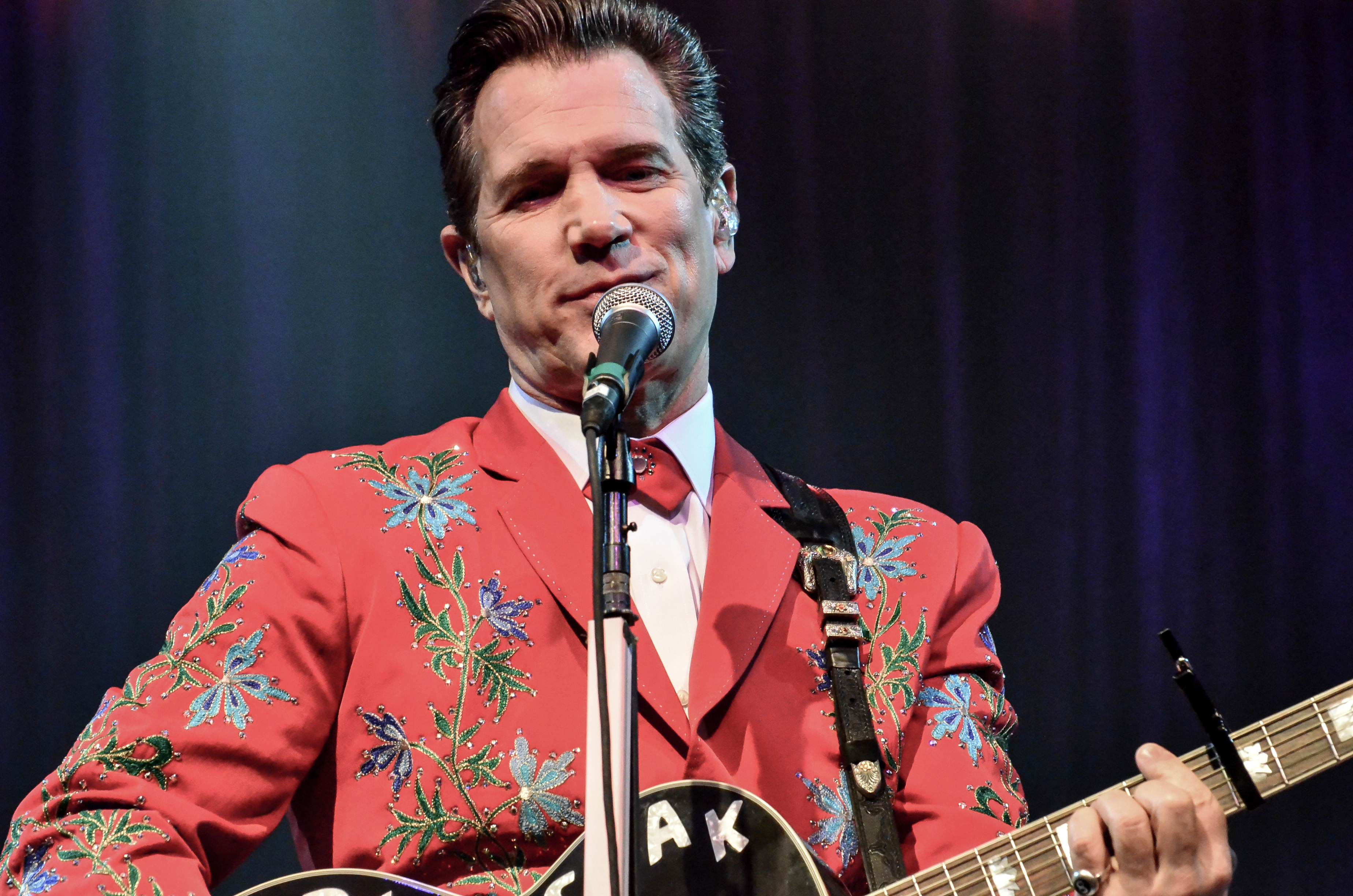 Chris Isaak at NYCB Theatre at Westbury on 5-5-2016. 