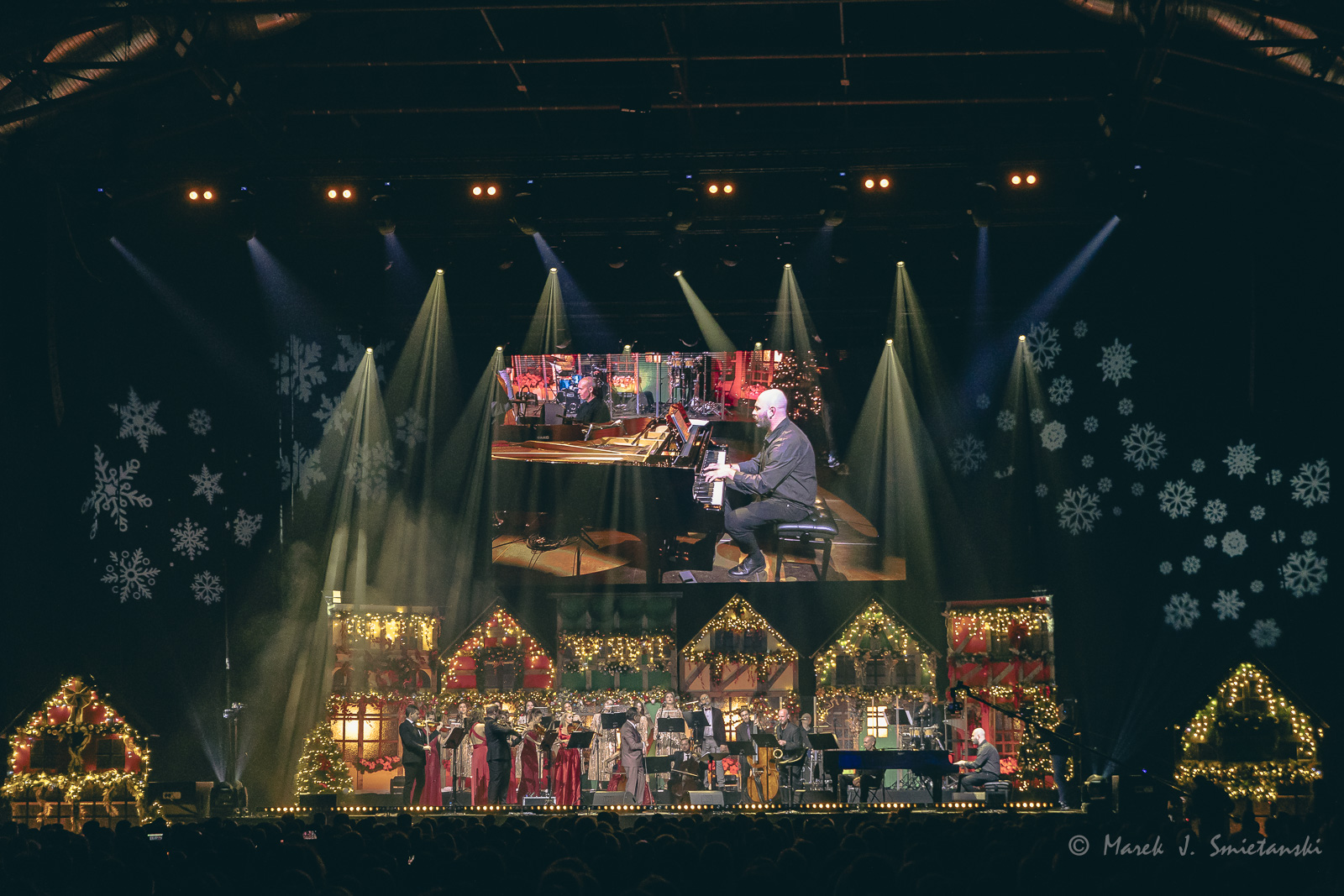 Kurt Elling & Svitlo Orchestra