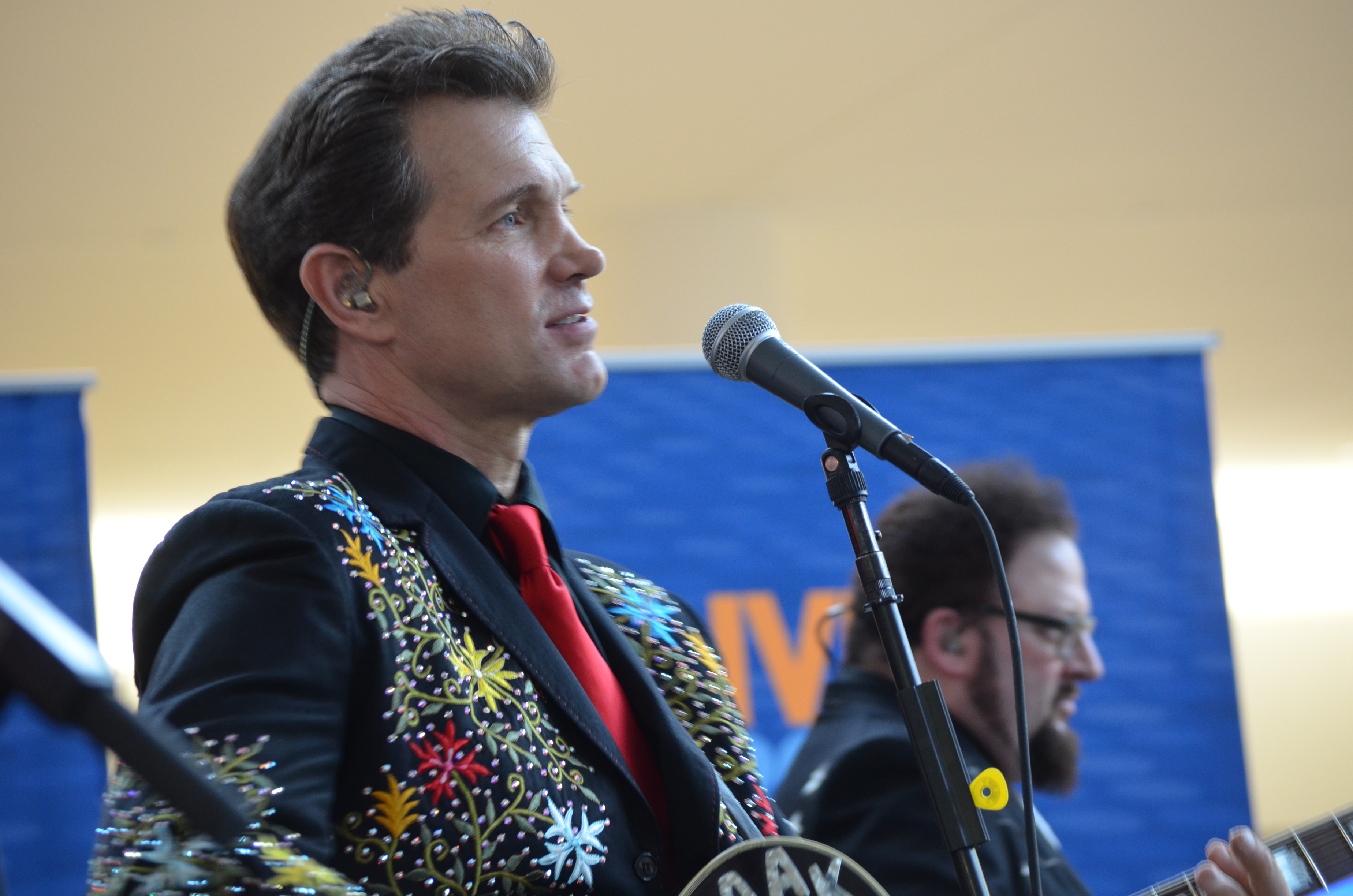 Chris Isaak, Jetblue JFK Airport, NYC, 12-15-11