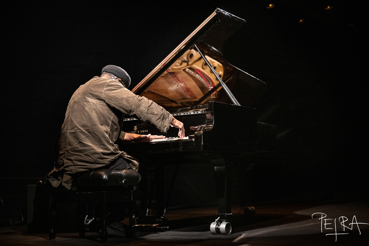 Pat Thomas — jazz photo by Petra Cvelbar | All About Jazz