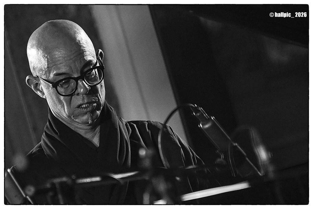 Nik Bärtsch & Sha Duo — jazz photo by Pietro Previti | All About Jazz