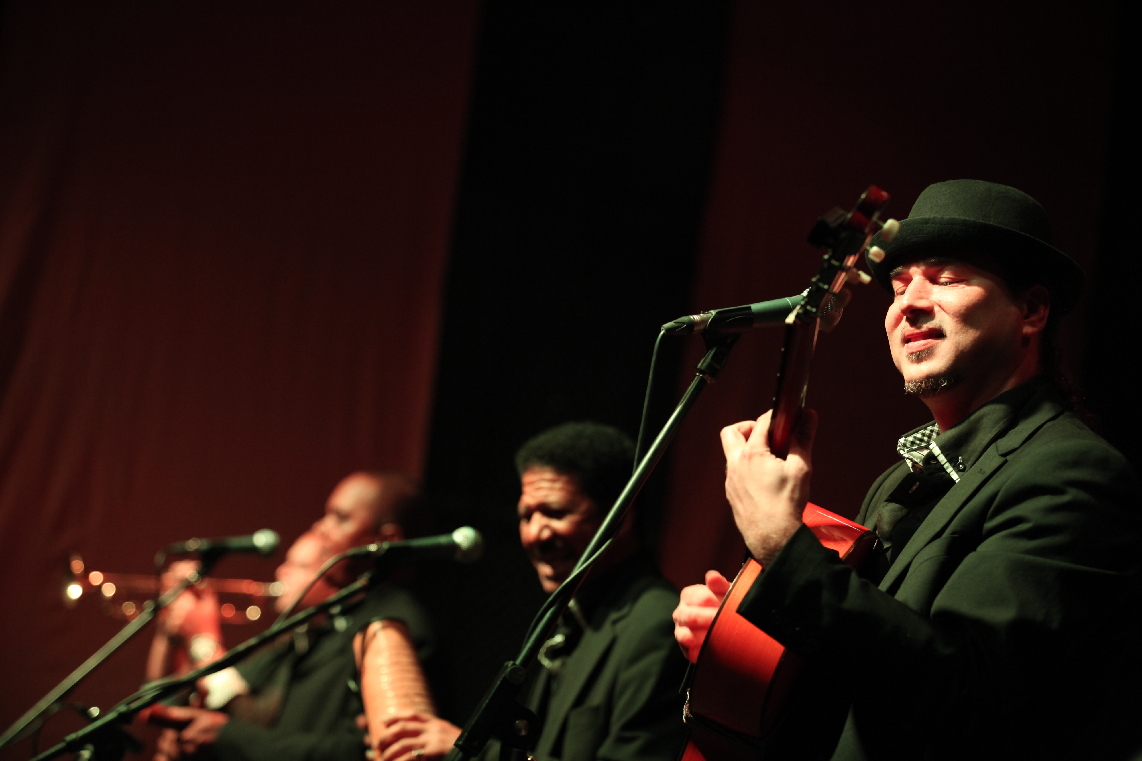Estudiantina ensemble @ b10 oct-loft theatre, shenzhen, china (asia tour 2012)