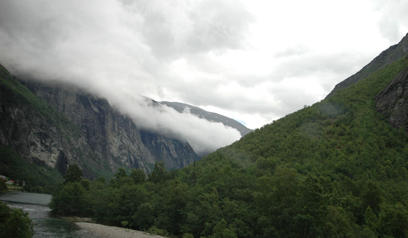 Oslo to Molde Part 2: Train from Domb