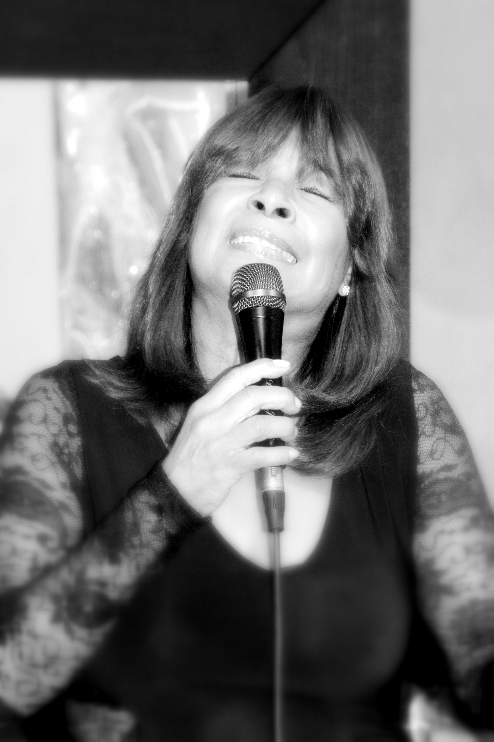 Debbie joyce, vocalist