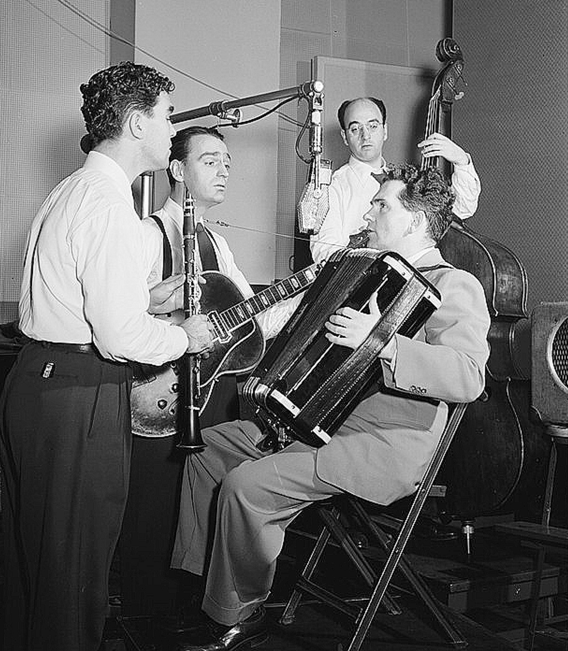 Joe Mooney and Band at Decca Studios 1946