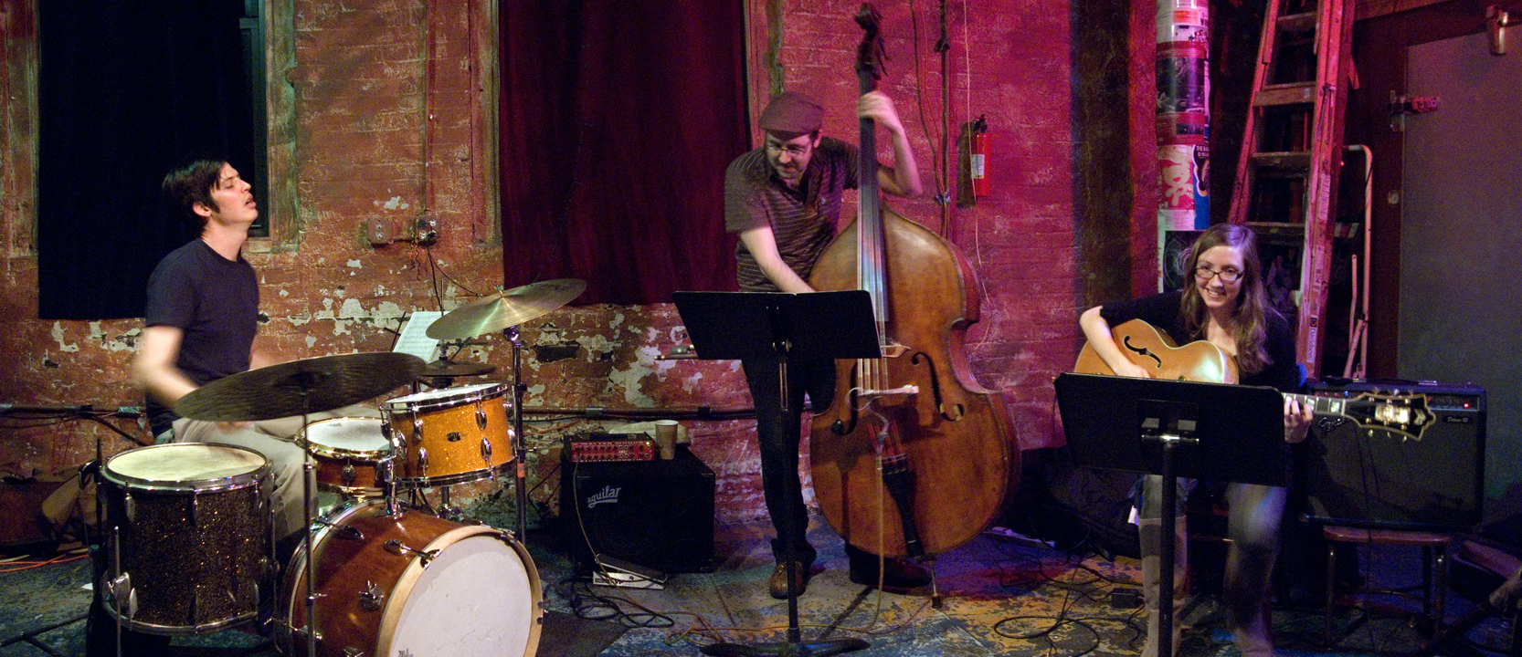 Mary Halvorsin Trio w/ John Hebert &Amp; Ches Smith - Tea Lounge 2008