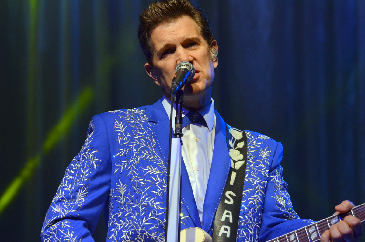 Chris Isaak Performs at the Nycb Theatre at Westbury on 9-7-14.