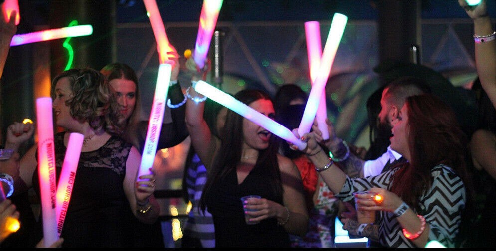 Manhattan Led Yacht Booze Cruise At Skyport Marina