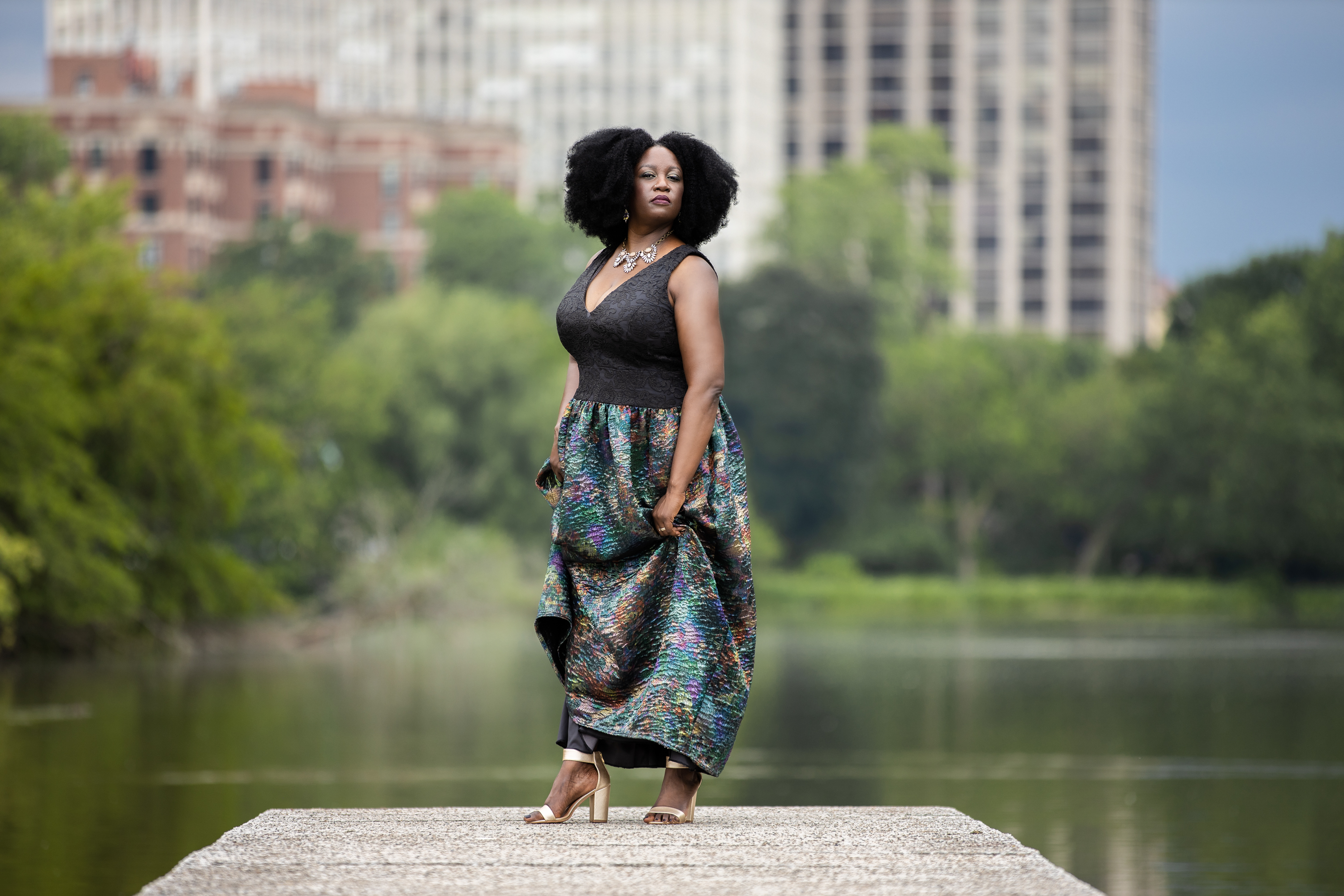 Michele Thomas Performing With The Eric Hochberg Trio