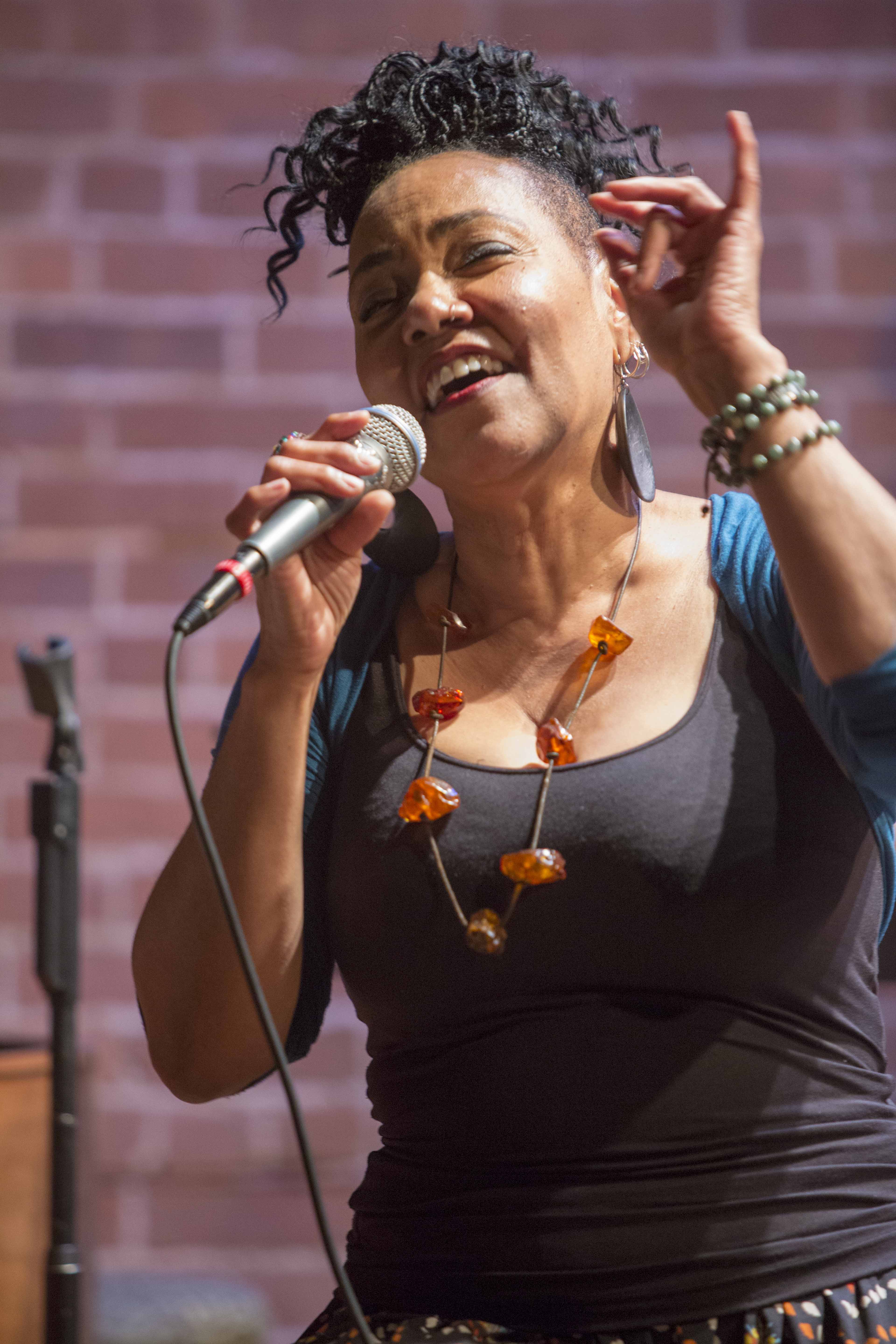 Deborah Davis Trio "let's Do It Again"