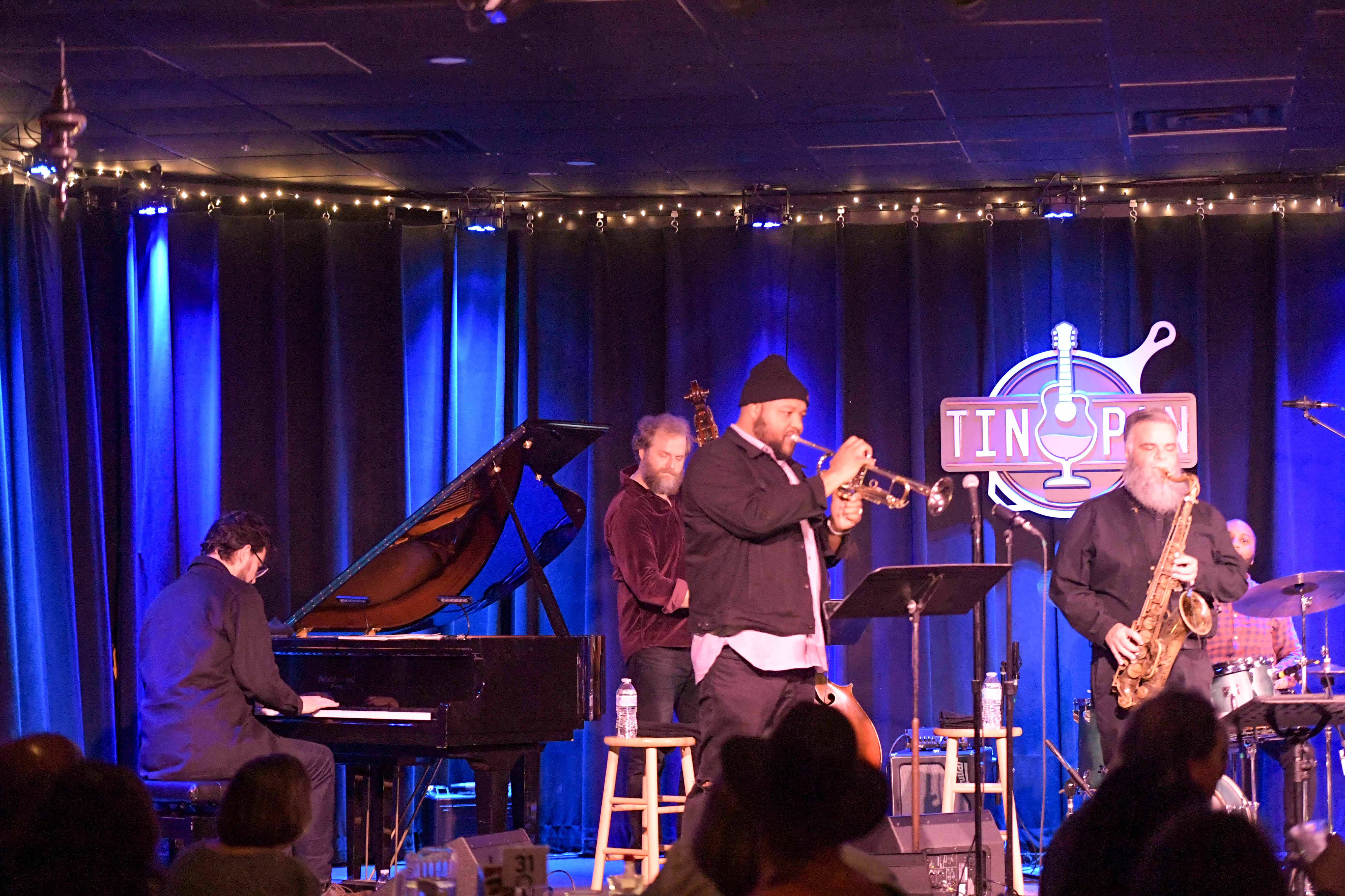 Charles Owens - tenor, Marcus Tennisfer - trumpet & flugelhorn, Kalfi Shepsre - drums, Cameron Ralston - base & Daniel Clarke - keyboards