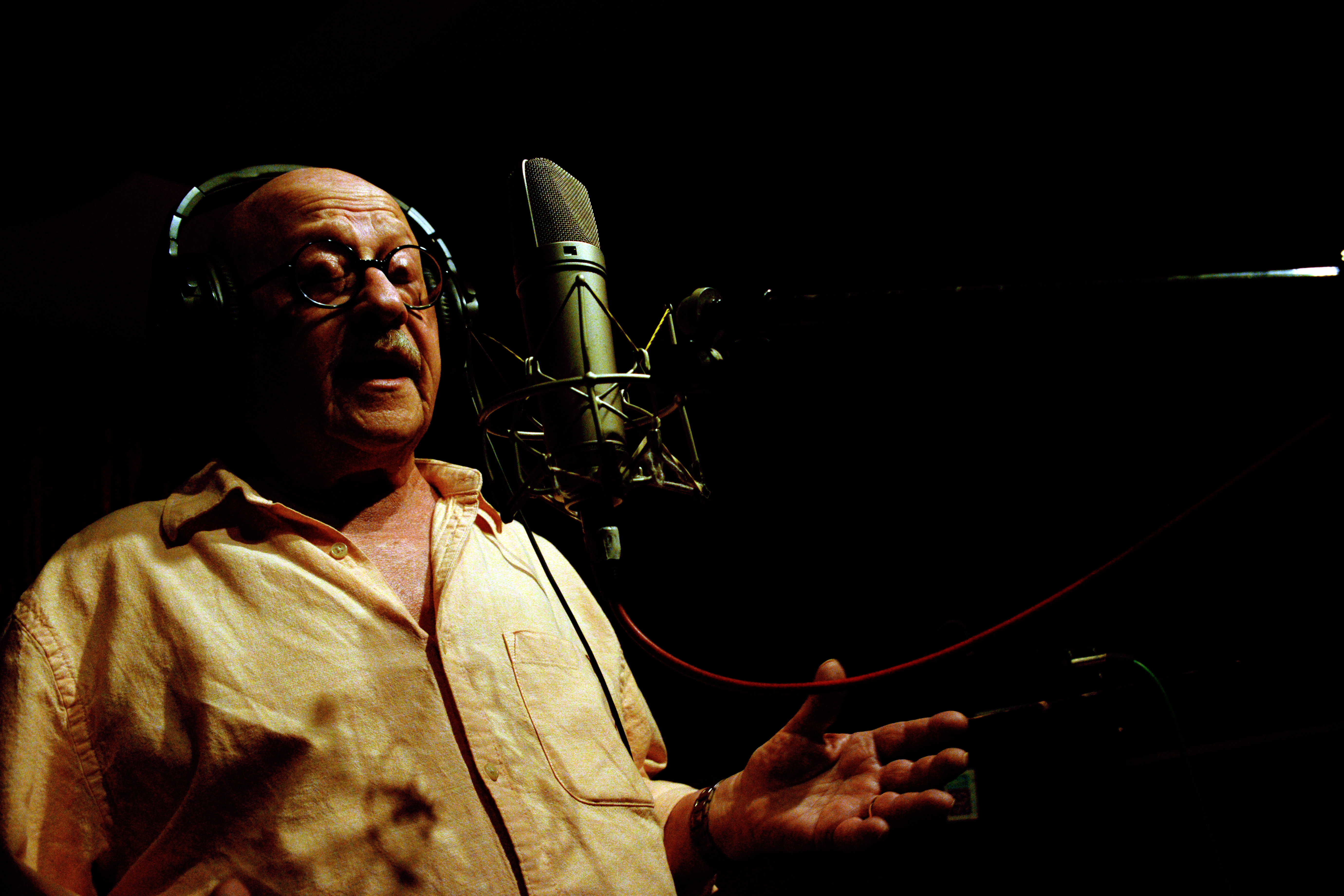 Larry Wolf singing at Studio City Sound