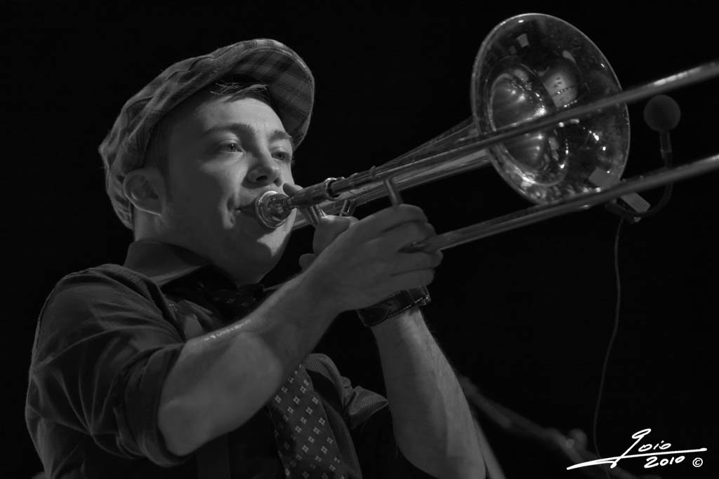 Daniel Gilabert-2010 - Troupe Orchestra