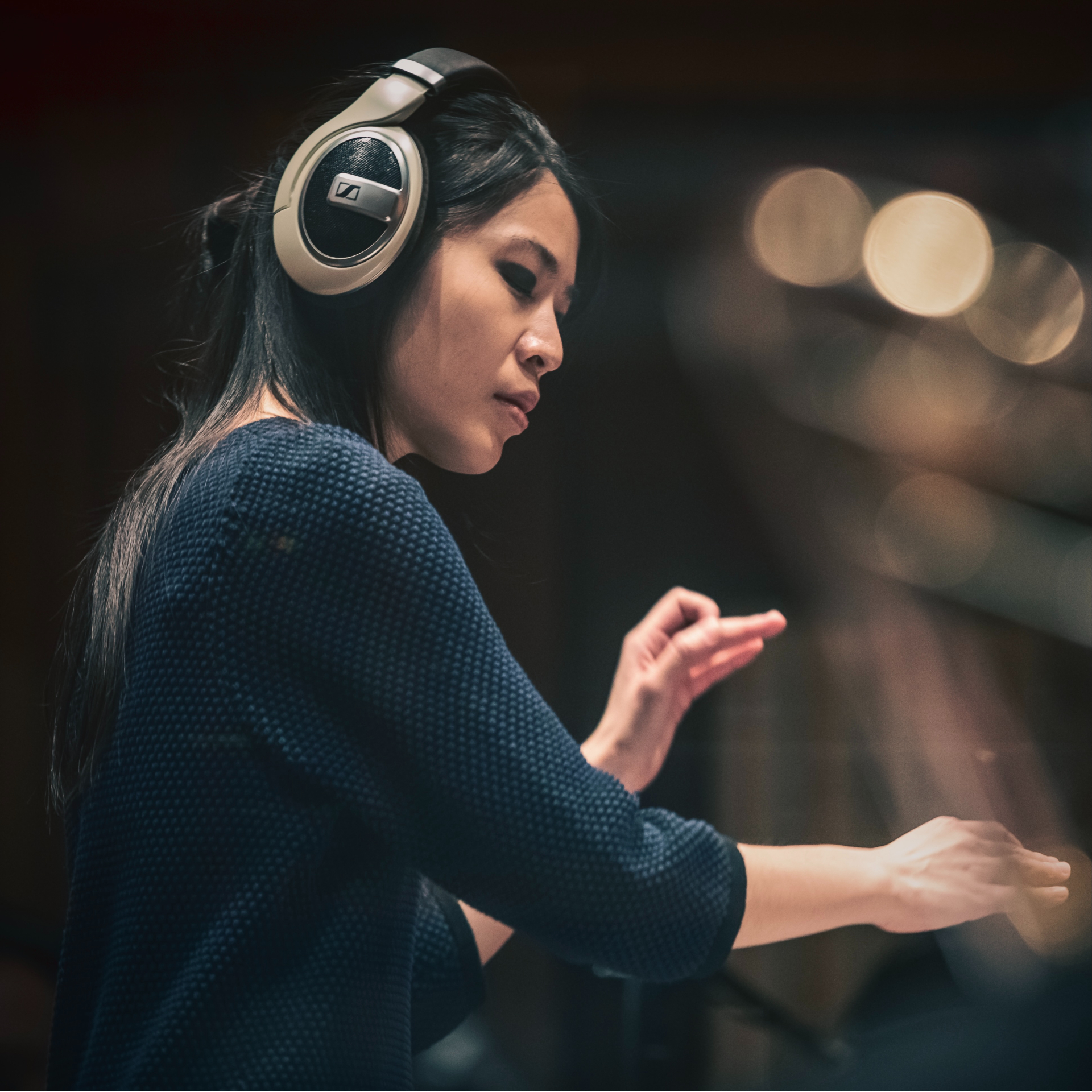 Tracy Yang with headphones