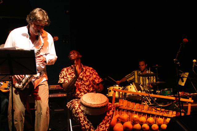 Stefano Saccon, Souleymane Coulibaly and Cyril Regamey with Stratrometric at the Chorus, Lausanne, Switzerland,2005