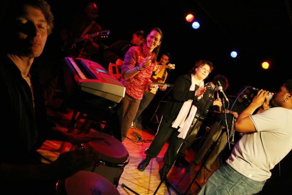 Unknown Percusionist, Lian Amber, Unknown Singer and Freedom Bremner at "The Screaming Headless Torsos Jam Session" at the Sud D