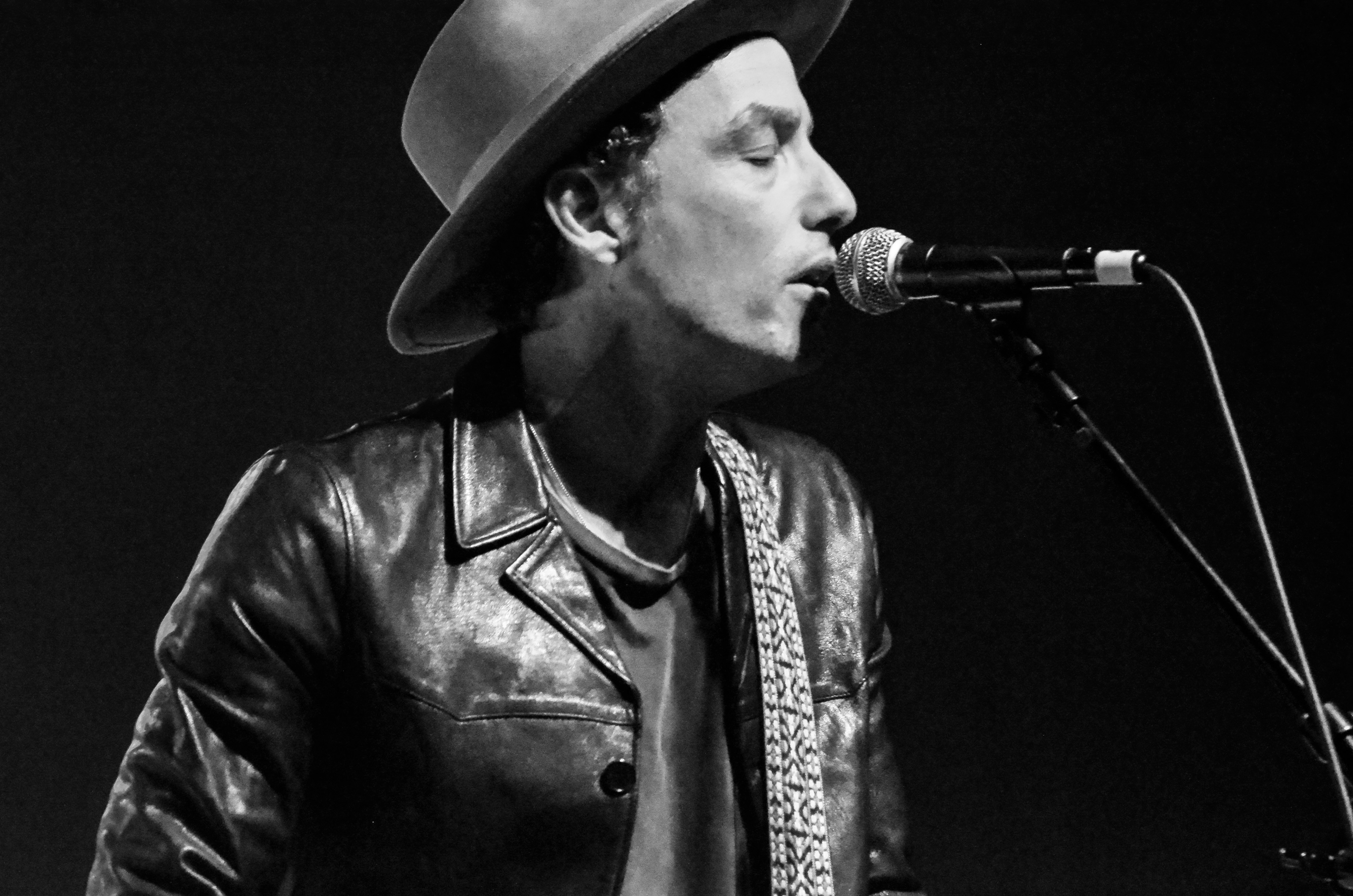 Jakob Dylan and the Wallflowers at the Paramount in Huntington