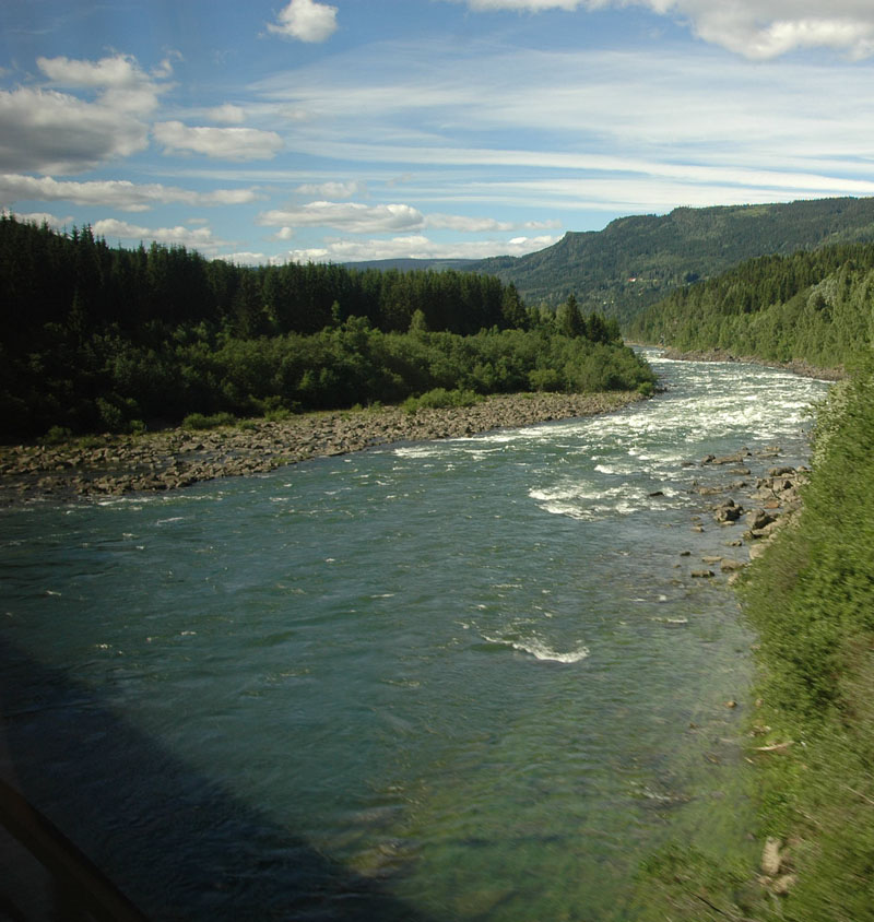 Oslo to Molde Part 1: Train to Domb
