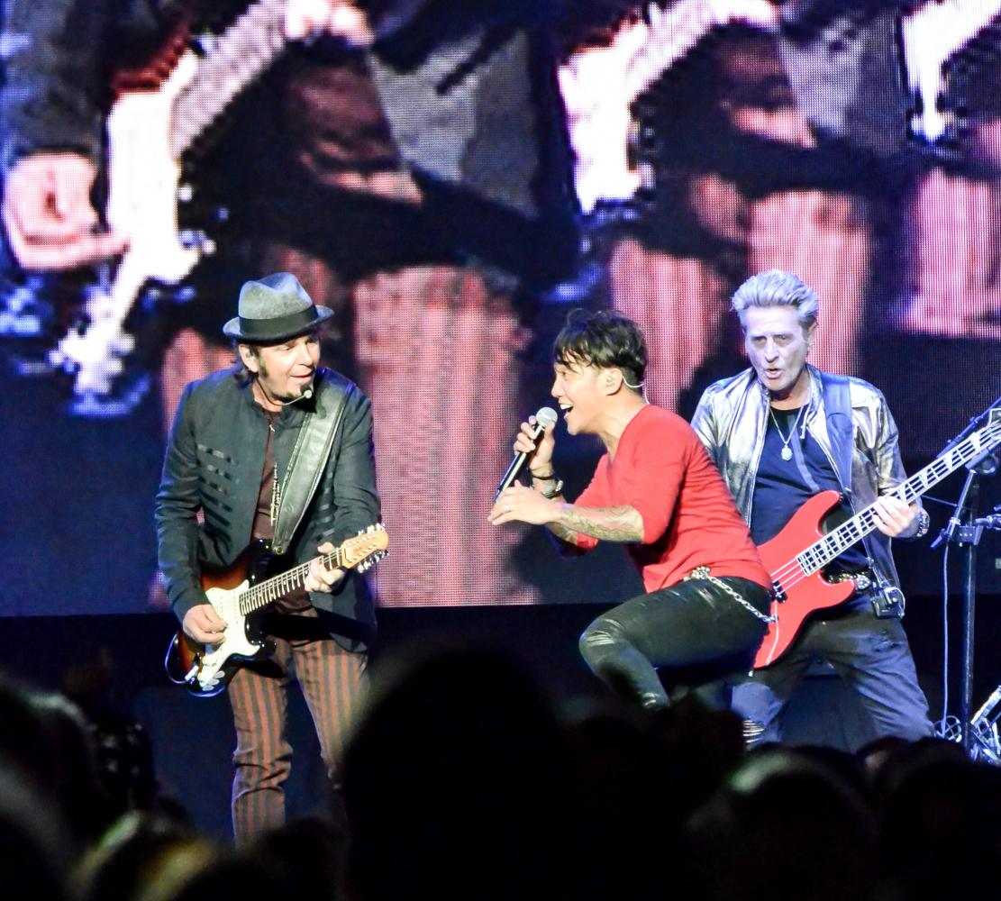 Journey at Nikon at Jones Beach on June 27, 2016.