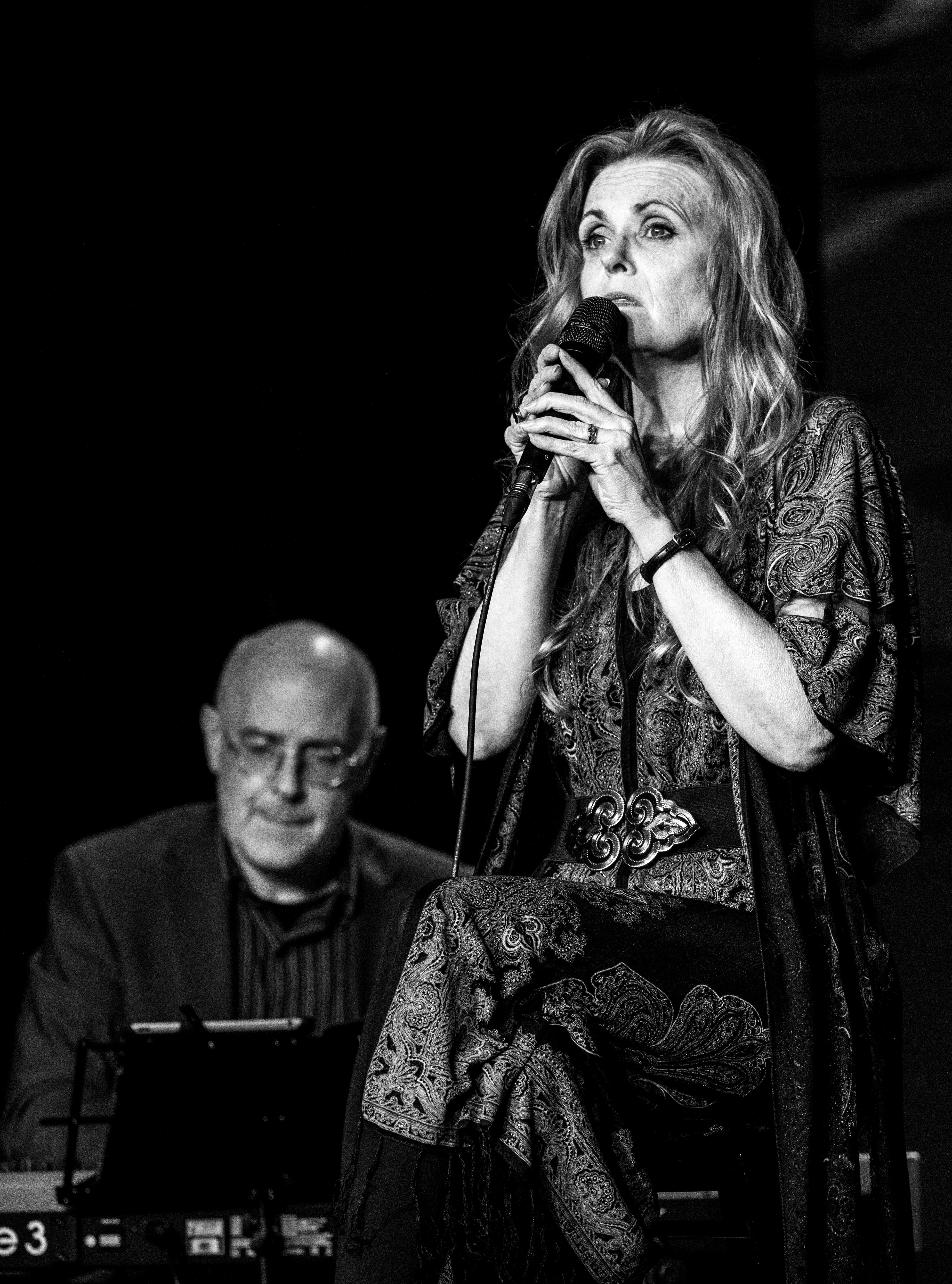 Tierney Sutton with the Jae Sinnett Trio