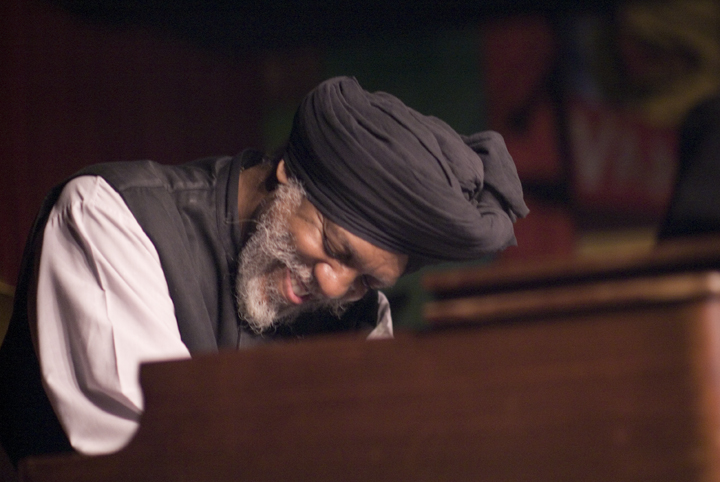 Dr. Lonnie Smith 5