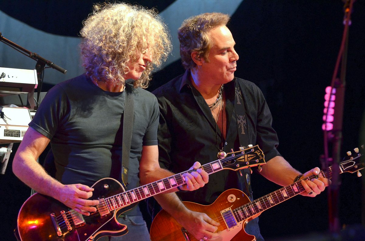 Foreigner at Nycb Theatre at Westbury on 2-12-15.