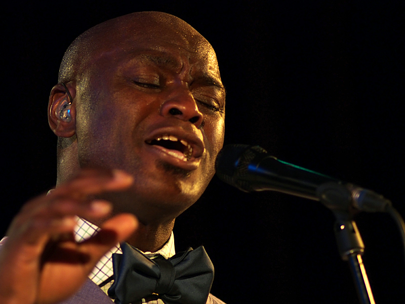 Ola Onabule - Sendesaal Bremen 2014