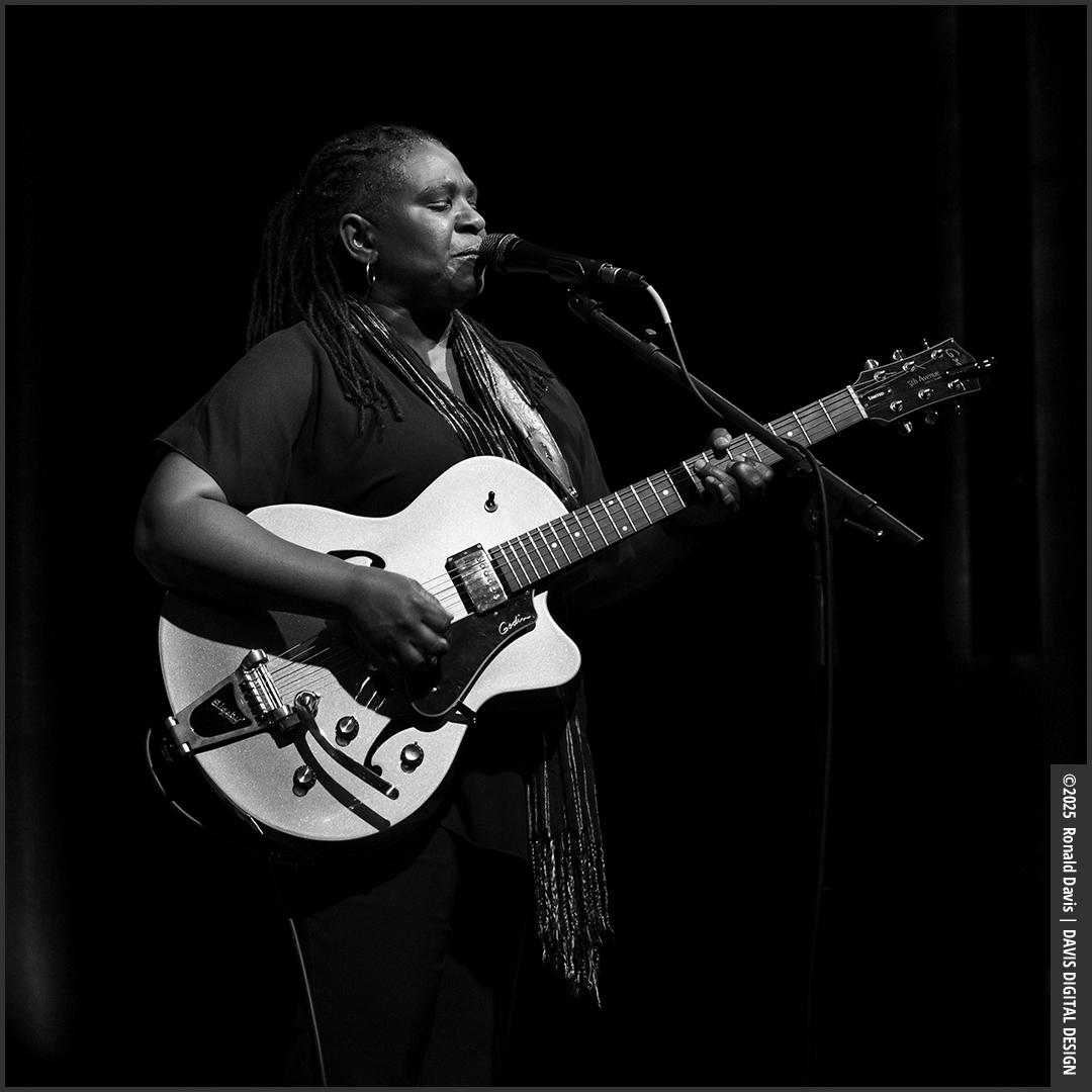 Ruthie Foster