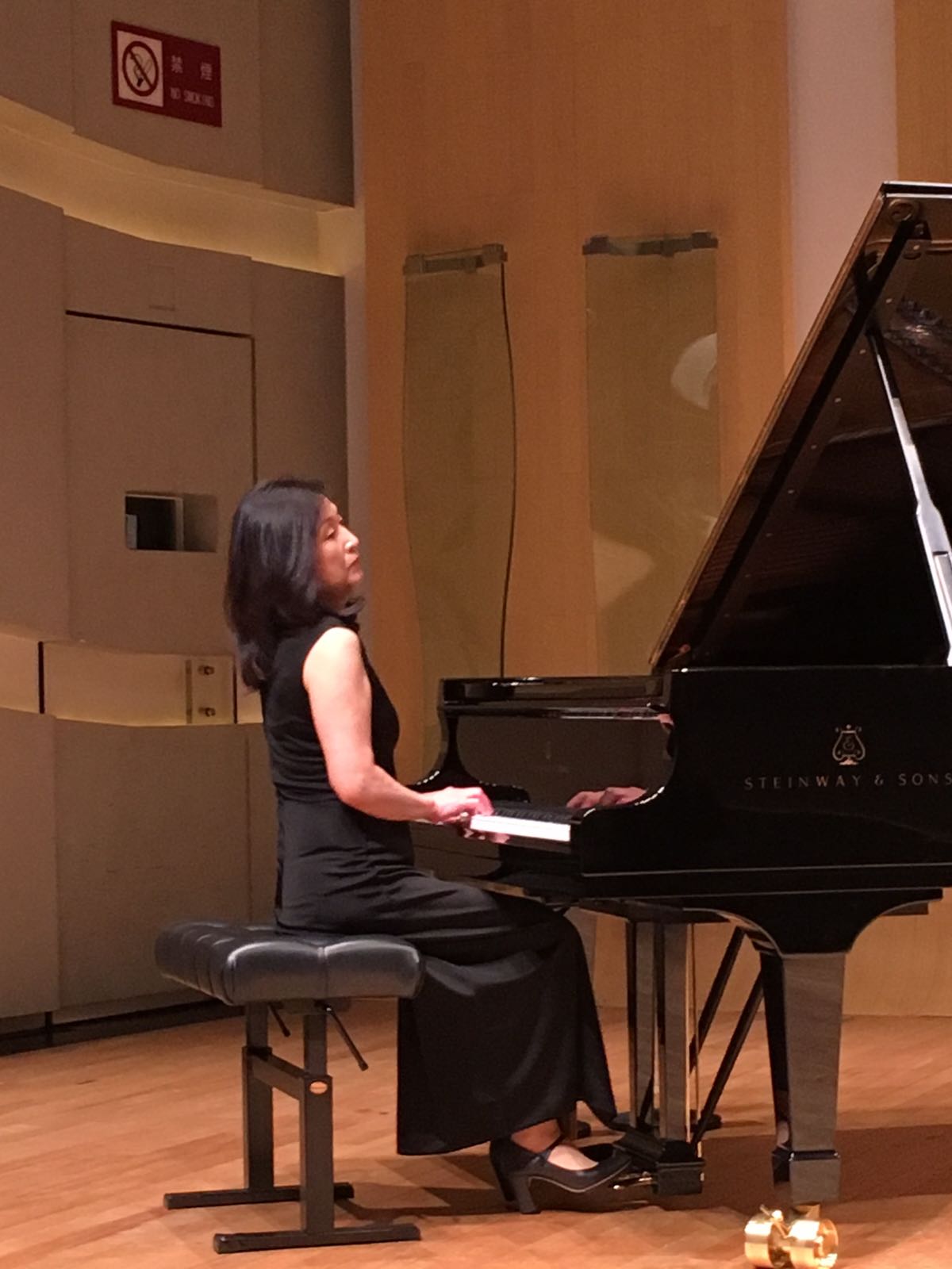 Atzko Kohashi Trio at Hakuju hall in Tokyo