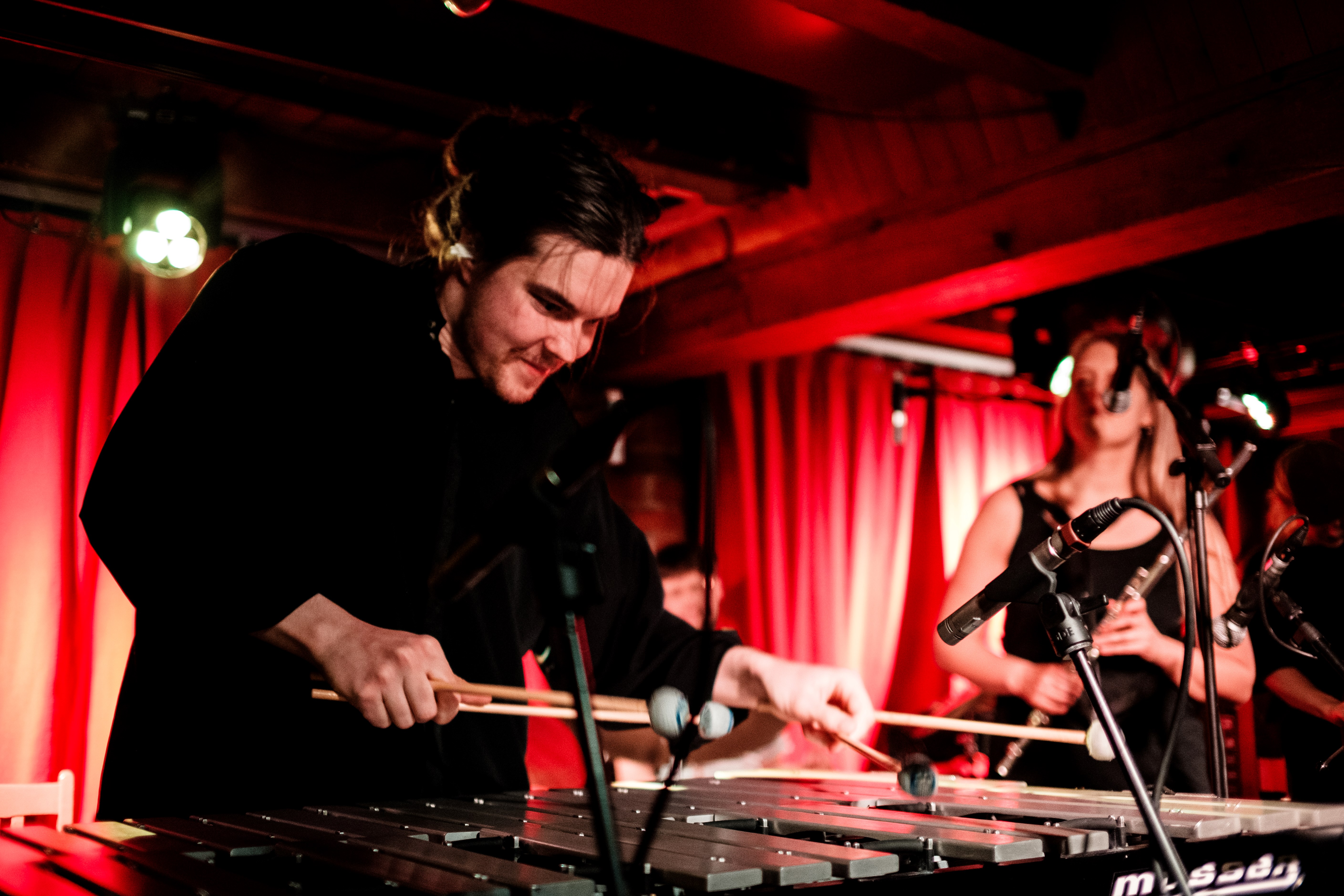 Mikko Antila and Adele Sauros leading the Antila-Sauros Wonderful Quartet live at Telakka Jazz 2025 in Tampere, Finland. By Antti Kujala 