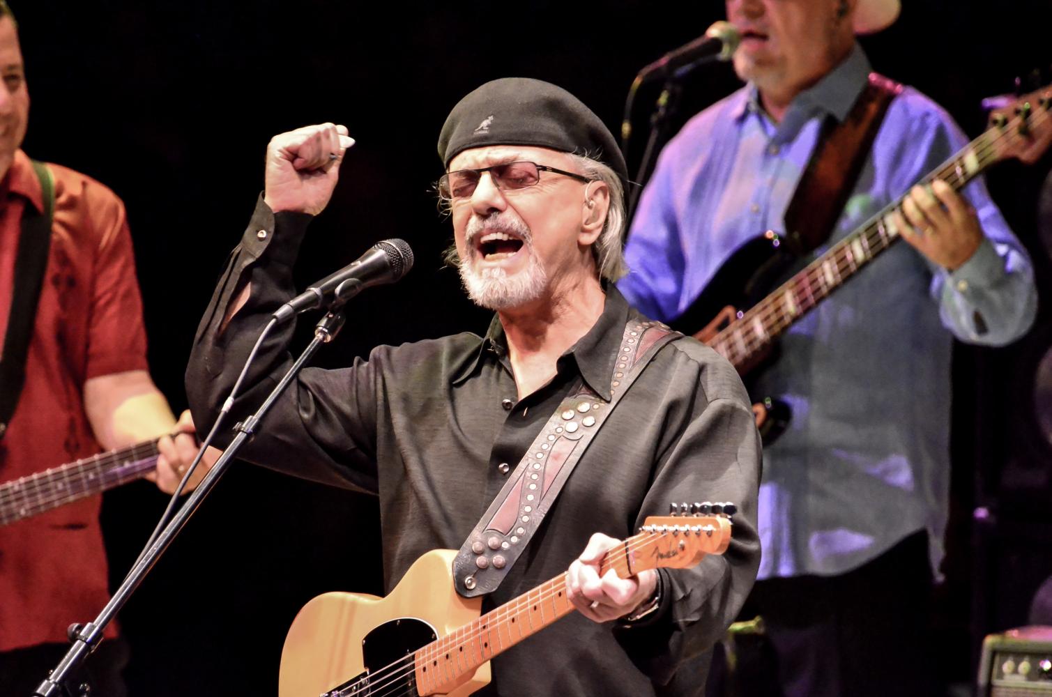 Dion at NYCB Theatre at Westbury, July 29, 2016.