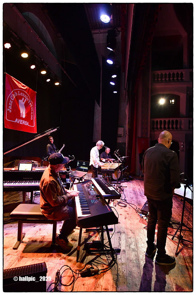 Peter Erskine & the Dr. Um Band feat. Mike Mainieri