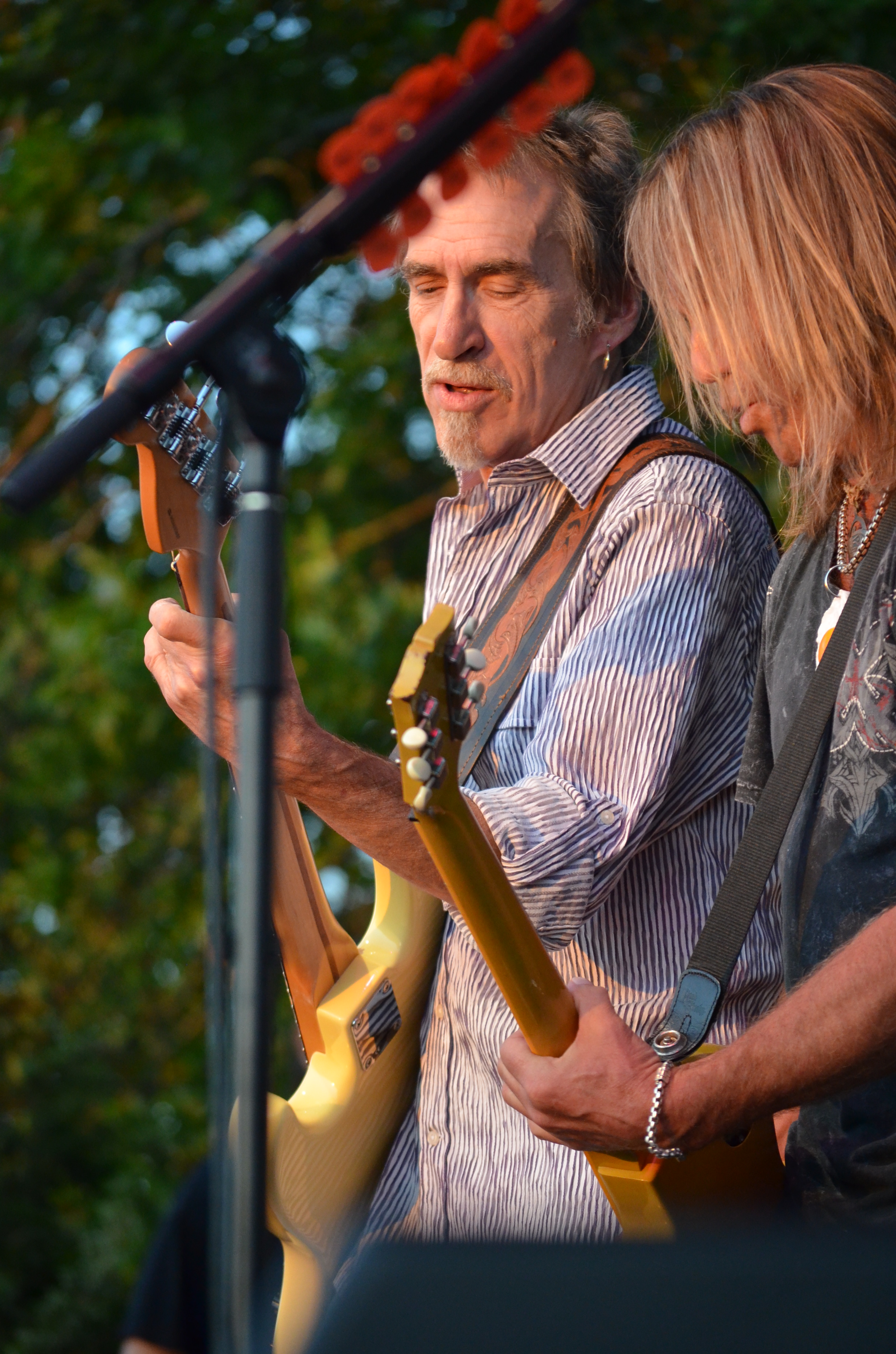 Foghat 44