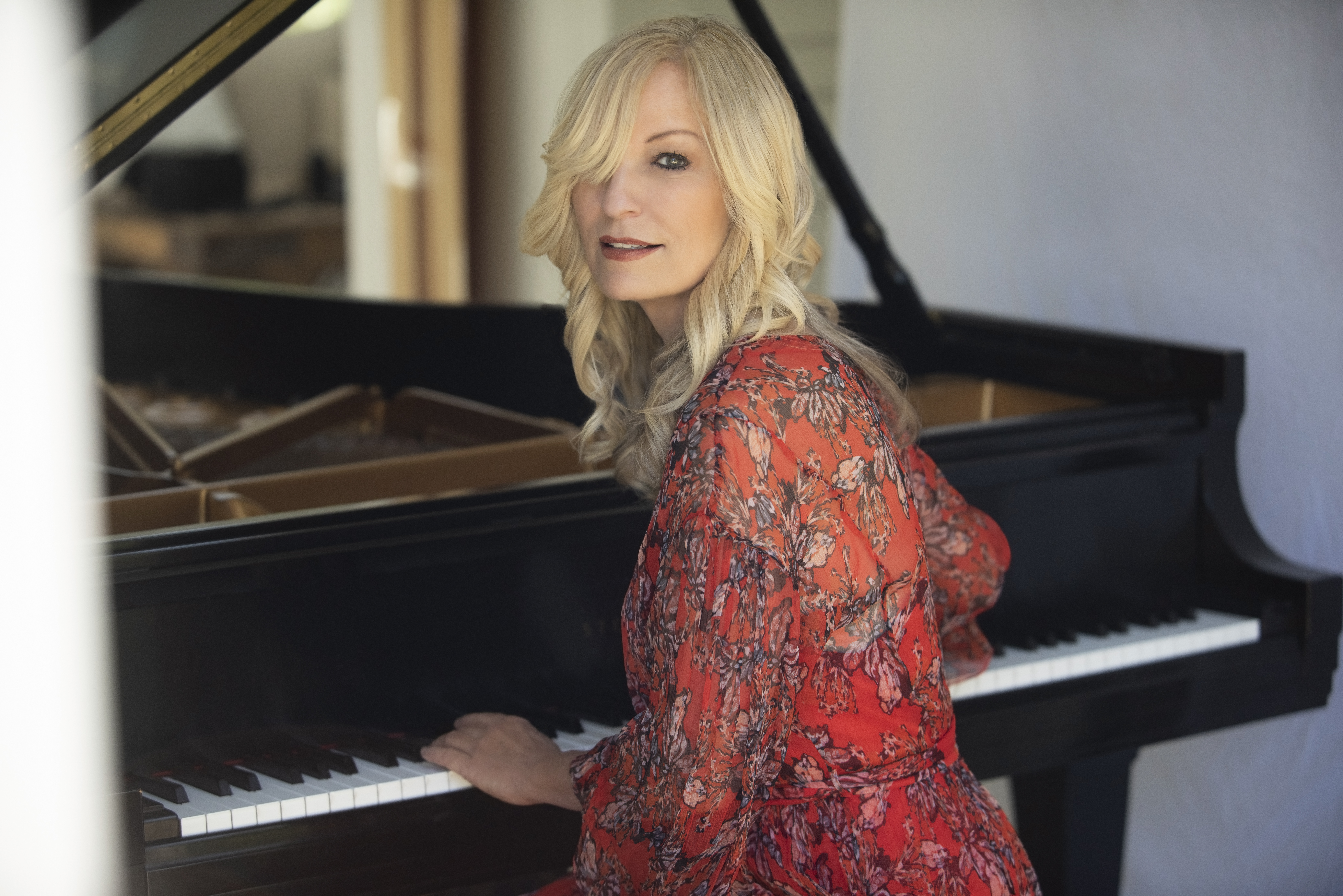 Lisa Hilton & Friends Perform Music from the album "Chalkboard Destiny" 