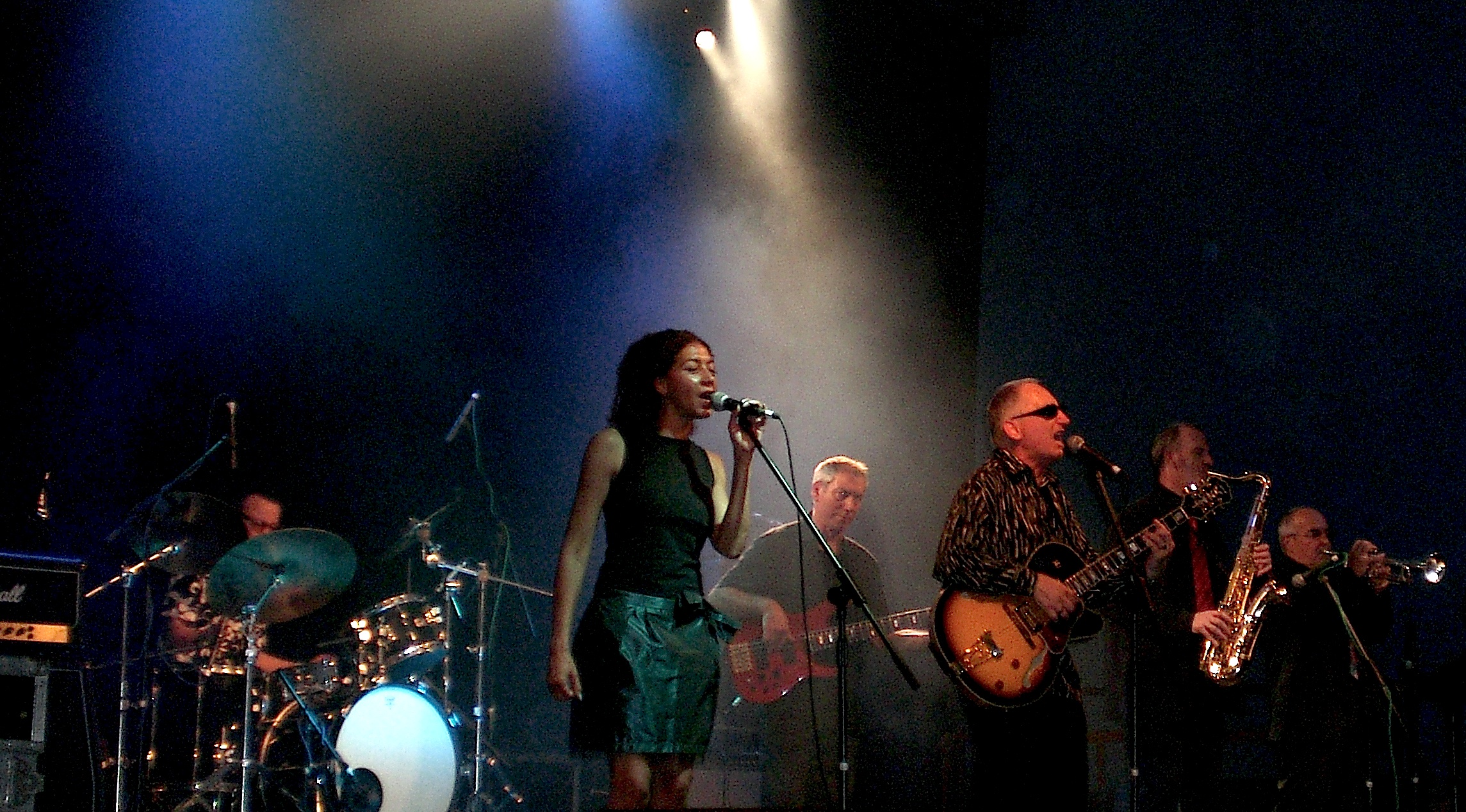 Richie Milton & The Lowdown Featuring Linda Hall