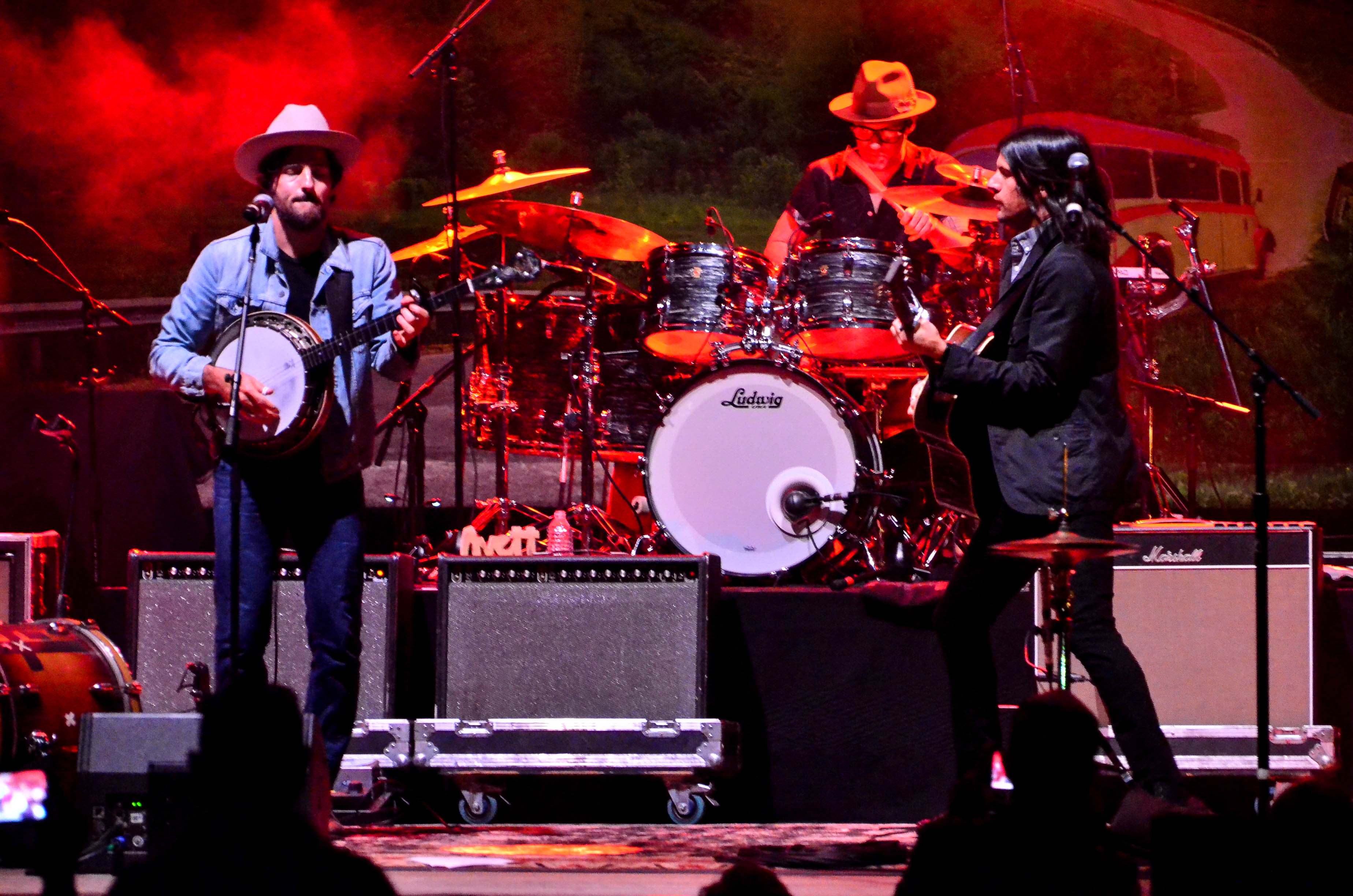 The Avett Brothers at the Outlaw Festival in Wantagh, NY on 9/9/2017. — jazz photo by Christine Connallon | All About Jazz