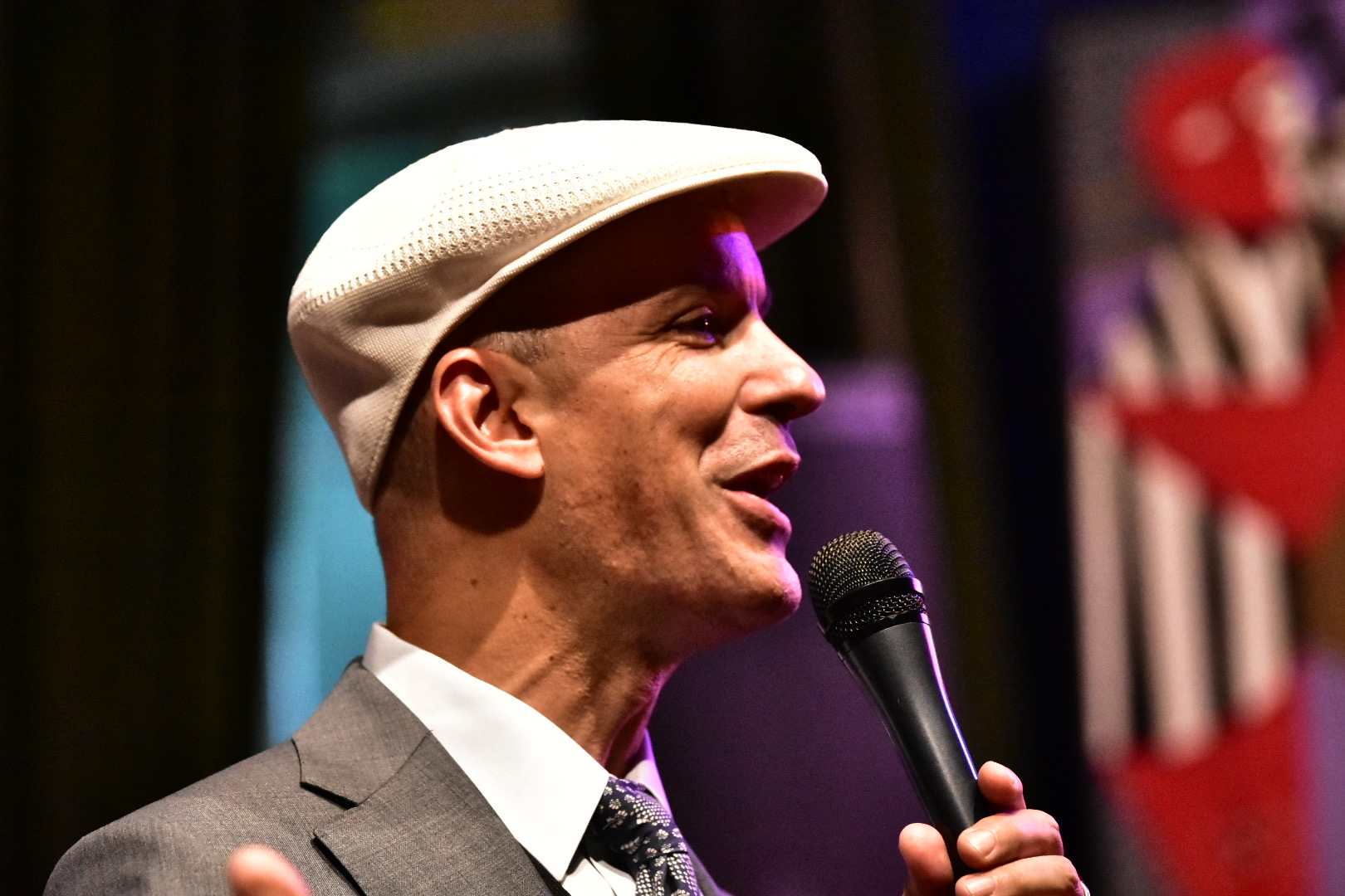 Tom Manuel