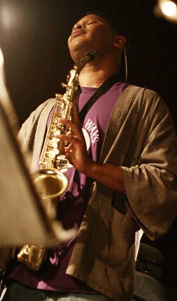 Steve Coleman with "Steve Coleman and the Five Elements" at the Jazz Gallery, Manhattan, New-York, USA, May 2006