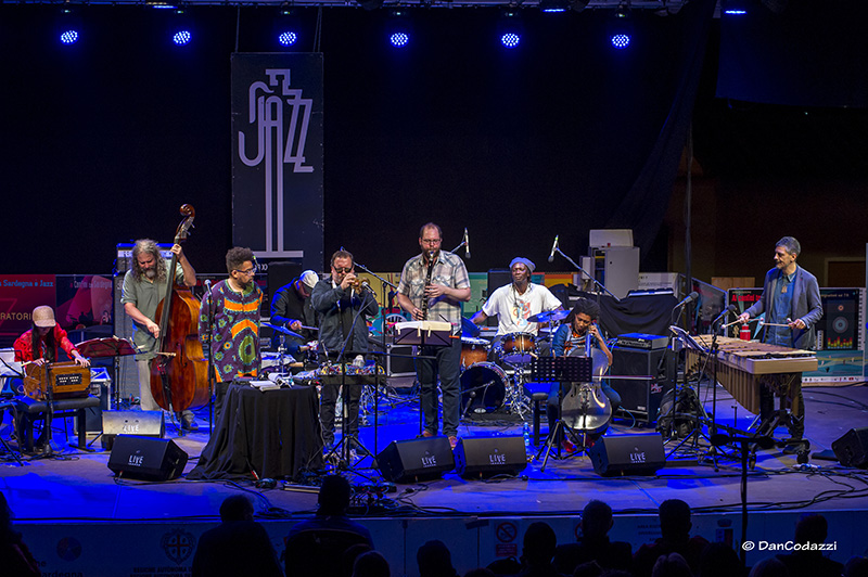 Rob Mazurek & Exploding Star Orchestra