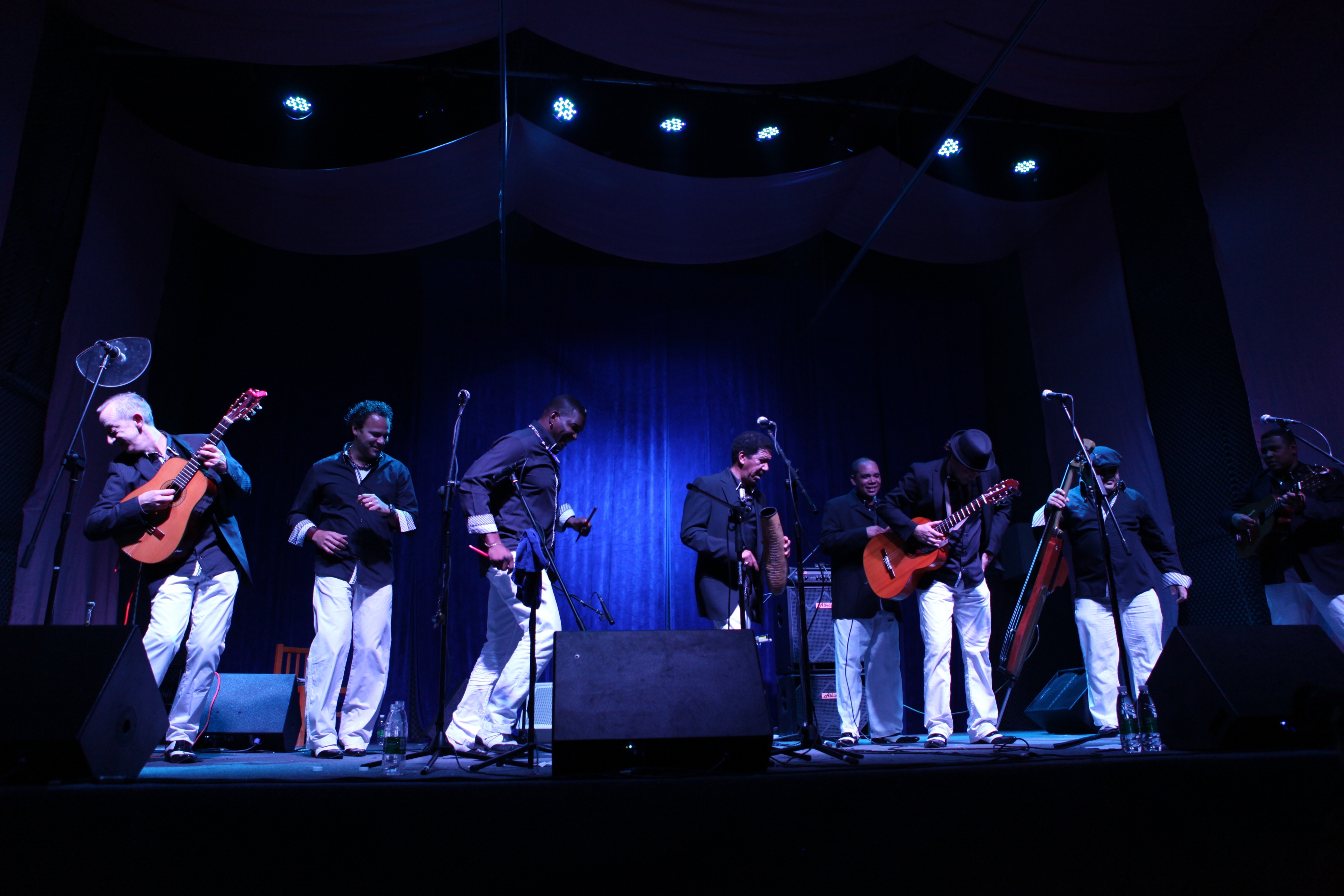 Estudiantina ensemble @ b10 oct-loft theatre, shenzhen, china (asia tour 2012)