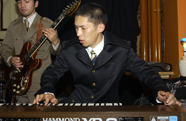 Osaka Monaurail Live in Southampton