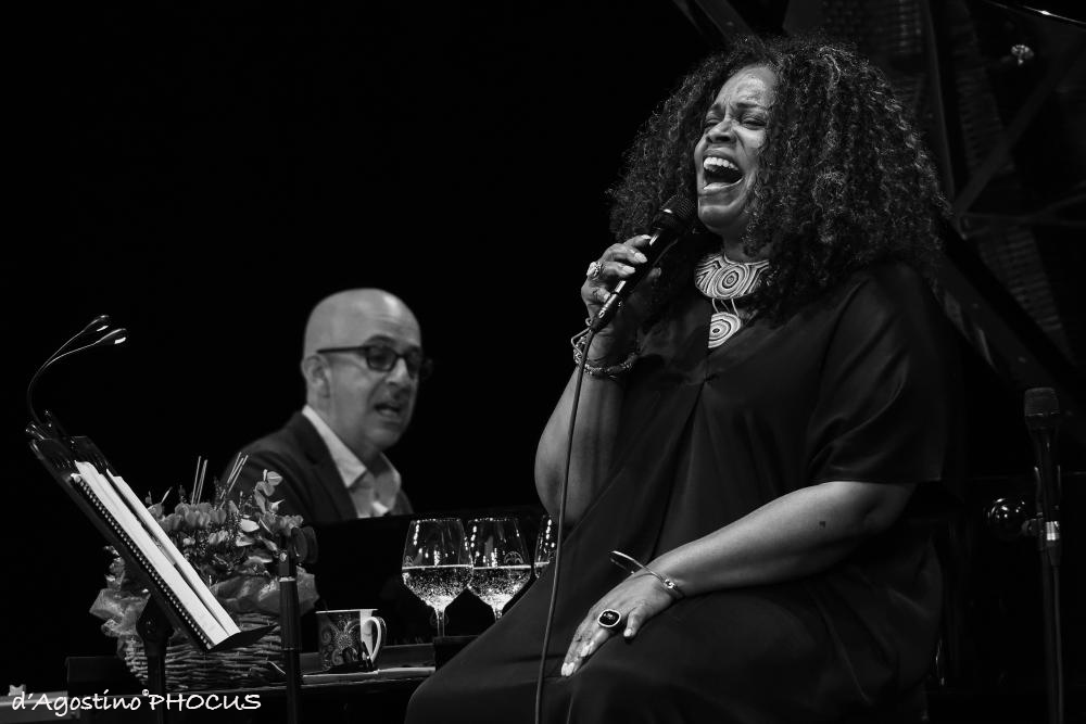 Dianne Reeves