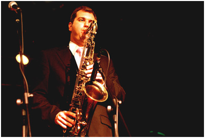 Simon Spillett 21174 Under Ground Theatre, Eastbourne, UK. Oct. 2007 Images of Jazz