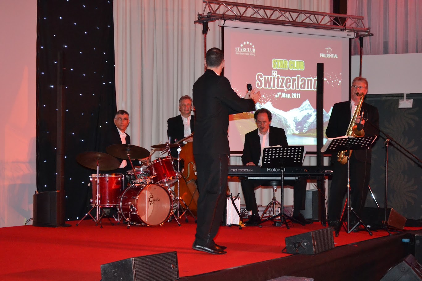 Jazz Band Switzerland available for receptions, weddings, parties, corporate events Geneva Lausanne Montreux Neuchatel Verbier call Marc Ueter +41 79 569 21 92