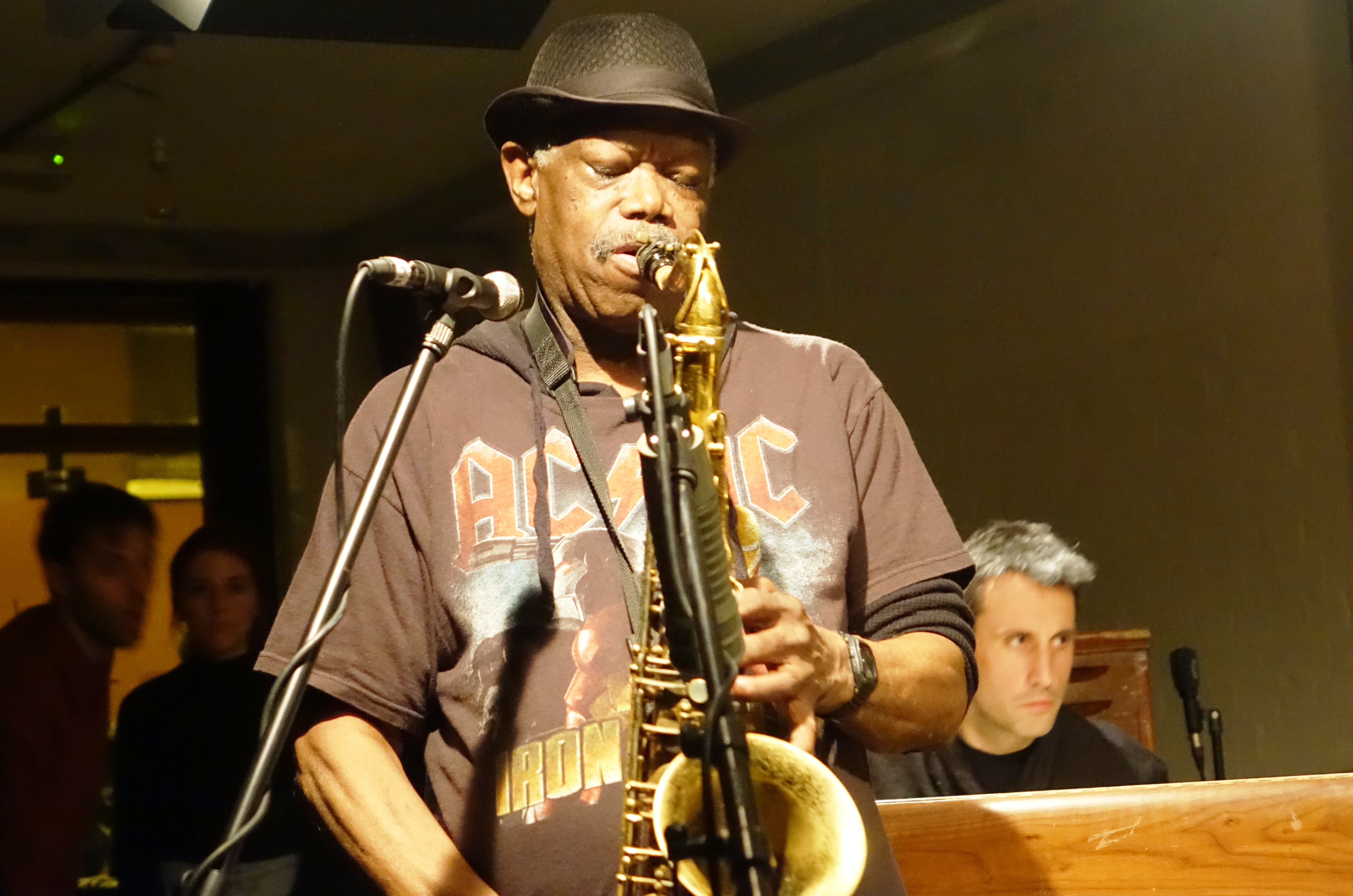 Joe McPhee and Alexander Hawkins at Cafe Oto, London in May 2019