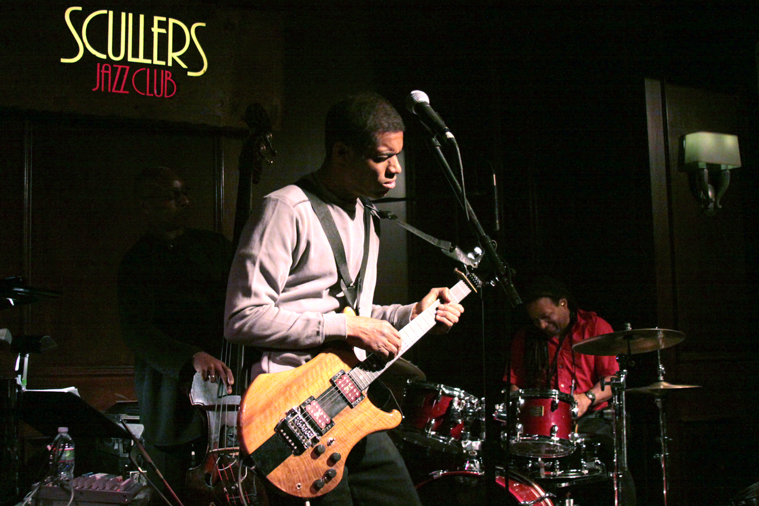 Stanley Jordan at Scullers - 2010