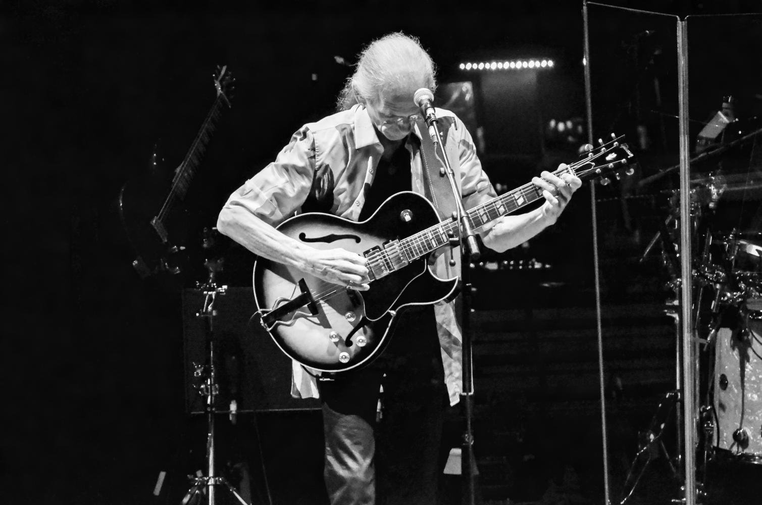 YES at NYCB Theatre at Westbury on 8-6-2016.