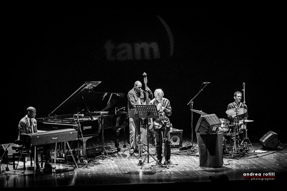 TOM HARRELL Quartet